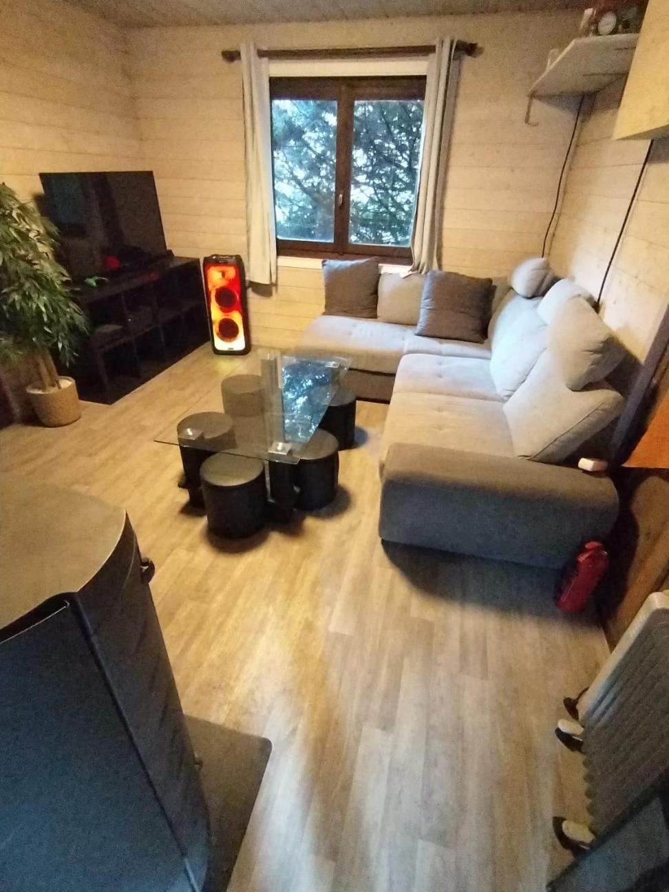 Chalet 8 Personnes + Grand Terrain Et Riviere Entremont Exterior photo